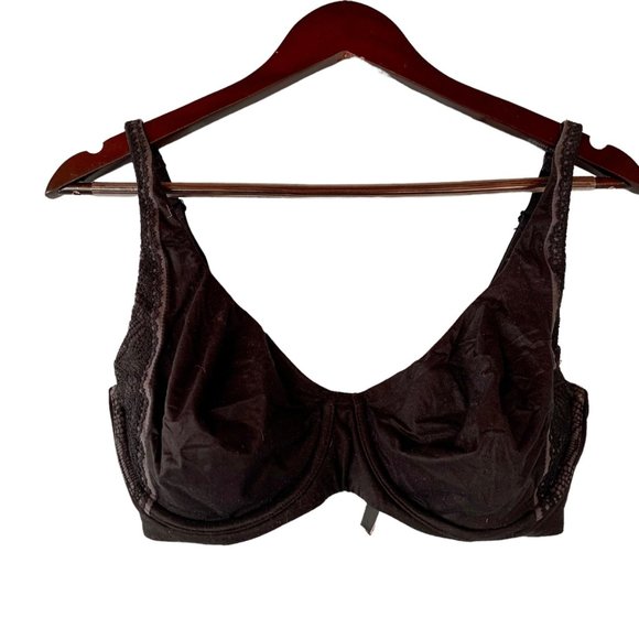 Victoria's Secret Body by Victoria Black Bra 34DDD Underwire Soft Cup Lace Trim - Picture 1 of 7